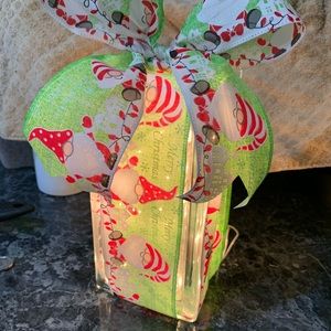 Gnome lighted glass block